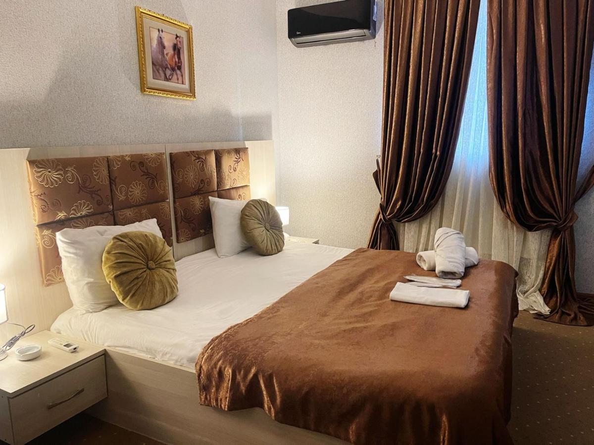 Econom Maxim Hotel Баку Экстерьер фото